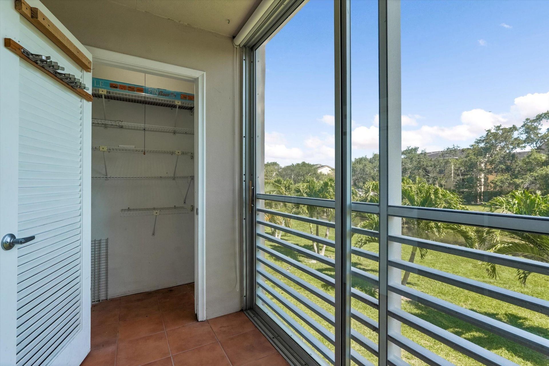 2856 S Garden Dr Drive S, Unit 212, Lake Worth, FL 33461 Photo
