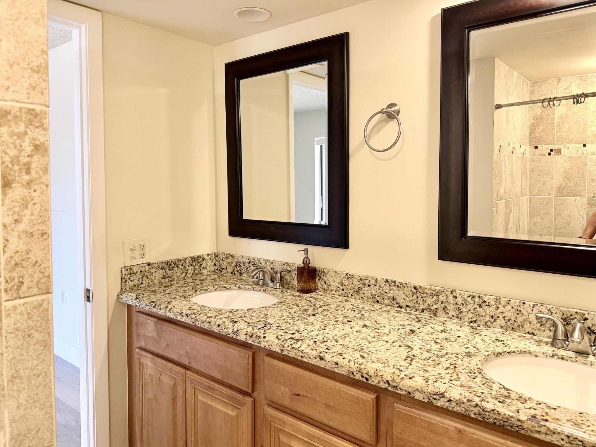 226 Charter Way, West Palm Beach, FL 33407 Photo