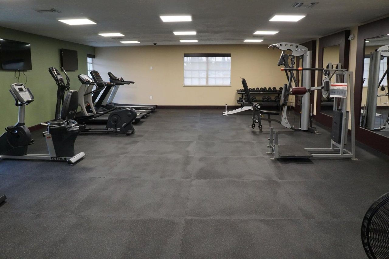 70 Golf Drive, Port Saint Lucie, FL 34952 Photo