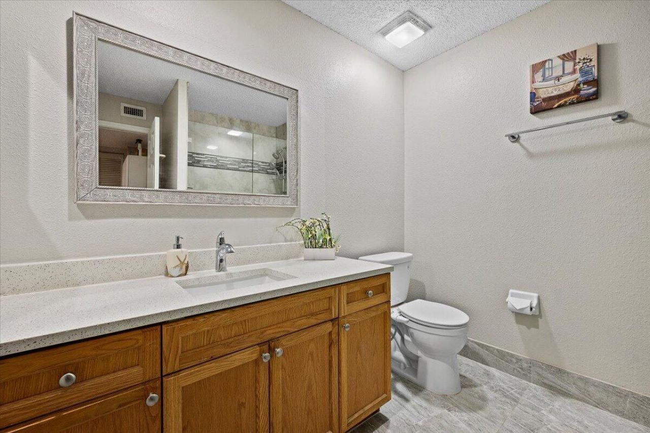 2220 White Pine Circle, Unit B, Greenacres, FL 33415 Photo