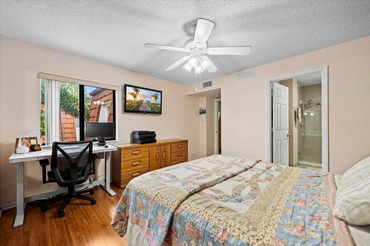 2220 White Pine Circle, Unit B, Greenacres, FL 33415 Photo