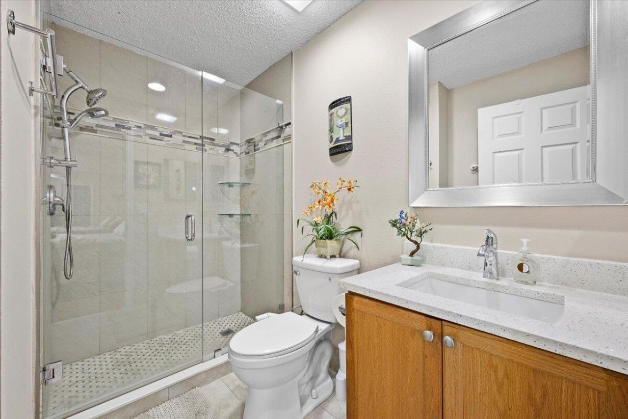 2220 White Pine Circle, Unit B, Greenacres, FL 33415 Photo