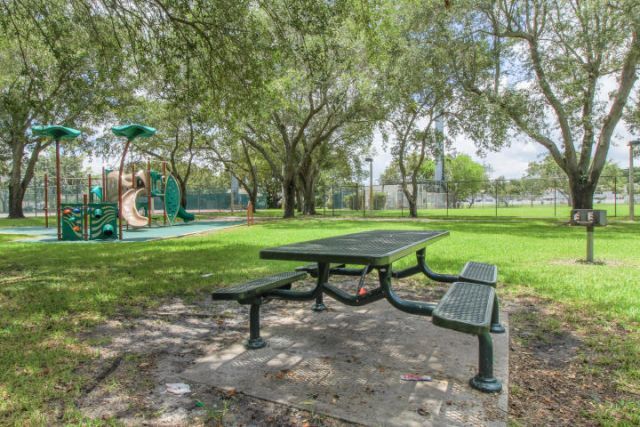 2220 White Pine Circle, Unit B, Greenacres, FL 33415 Photo