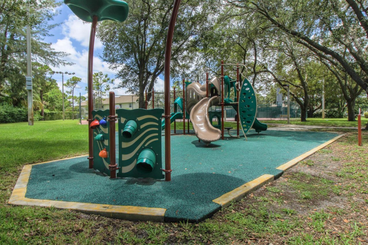 2220 White Pine Circle, Unit B, Greenacres, FL 33415 Photo