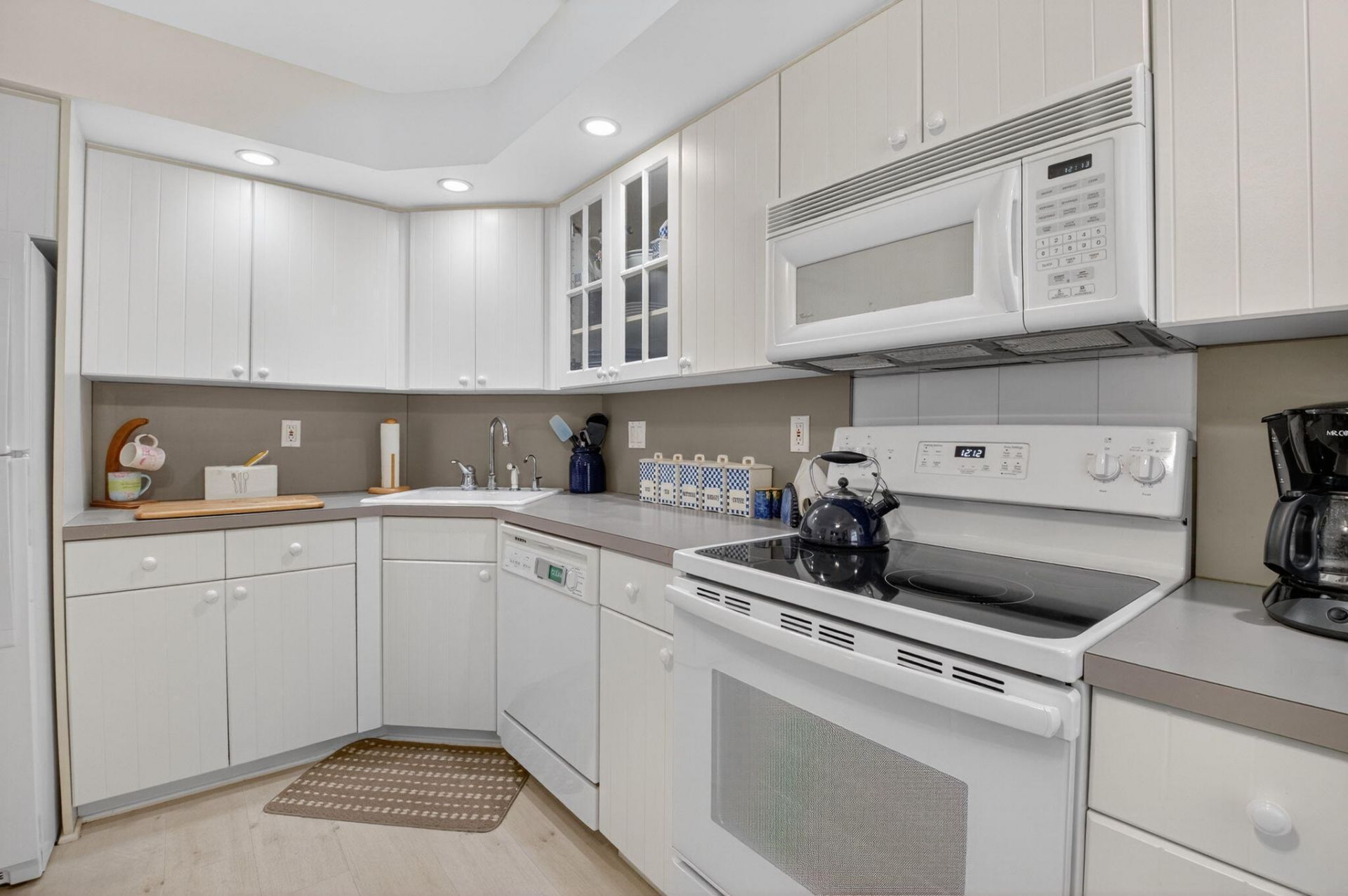 1 Harbourside Drive, Unit 4205, Delray Beach, FL 33483 Photo