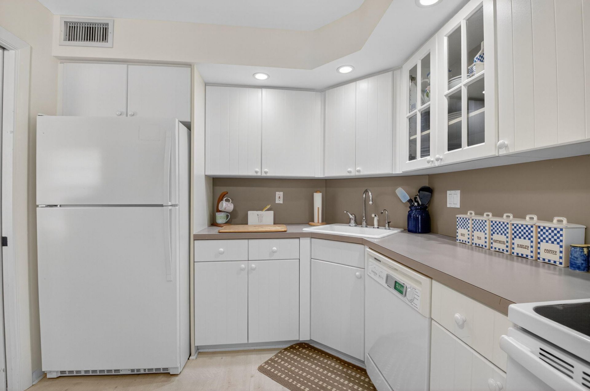 1 Harbourside Drive, Unit 4205, Delray Beach, FL 33483 Photo