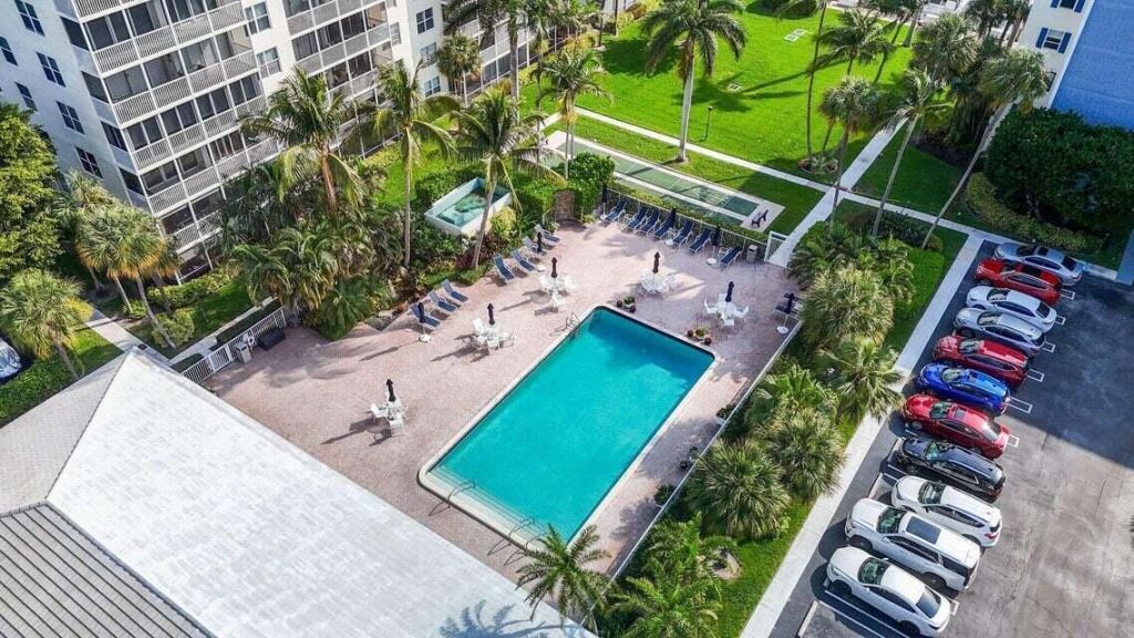 1 Harbourside Drive, Unit 4205, Delray Beach, FL 33483 Photo