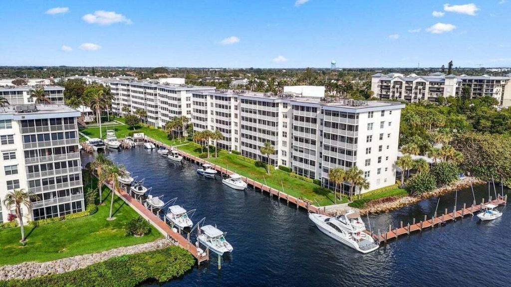 1 Harbourside Drive, Unit 4205, Delray Beach, FL 33483 Photo