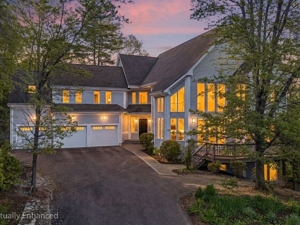 14 Hillside Ave, Southborough, MA 01772