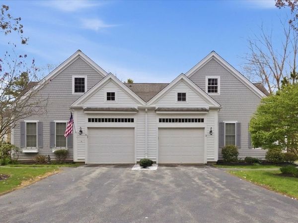 3 Periwinkle Ct, Unit 3, Bourne, MA 02532