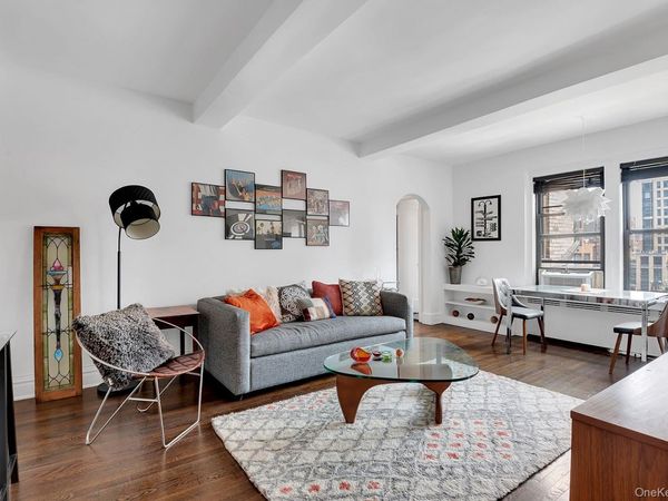 319 East 50th Street , Unit 12G, New York (Manhattan), NY 10022