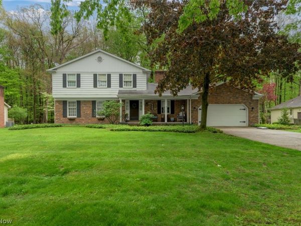 7749 Silver Fox Drive , Youngstown, OH 44512