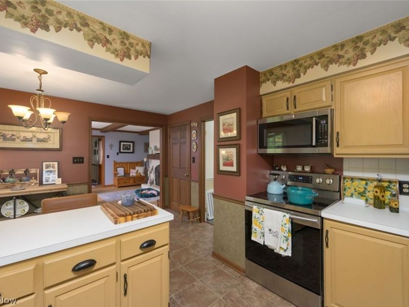 7749 Silver Fox Drive, Youngstown, OH 44512 Photo 17