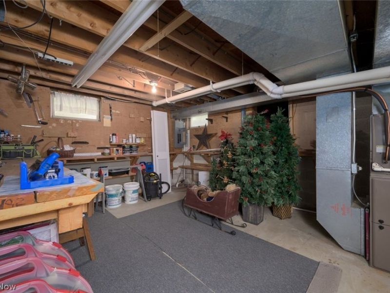 7749 Silver Fox Drive, Youngstown, OH 44512 Photo 33