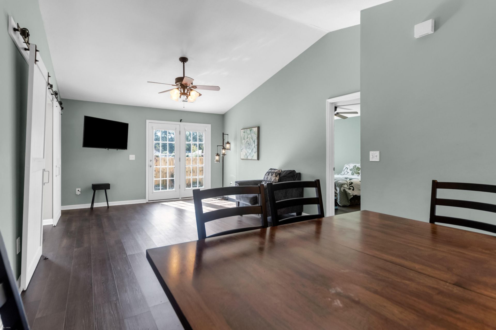 329 Reagan Drive Photo 10