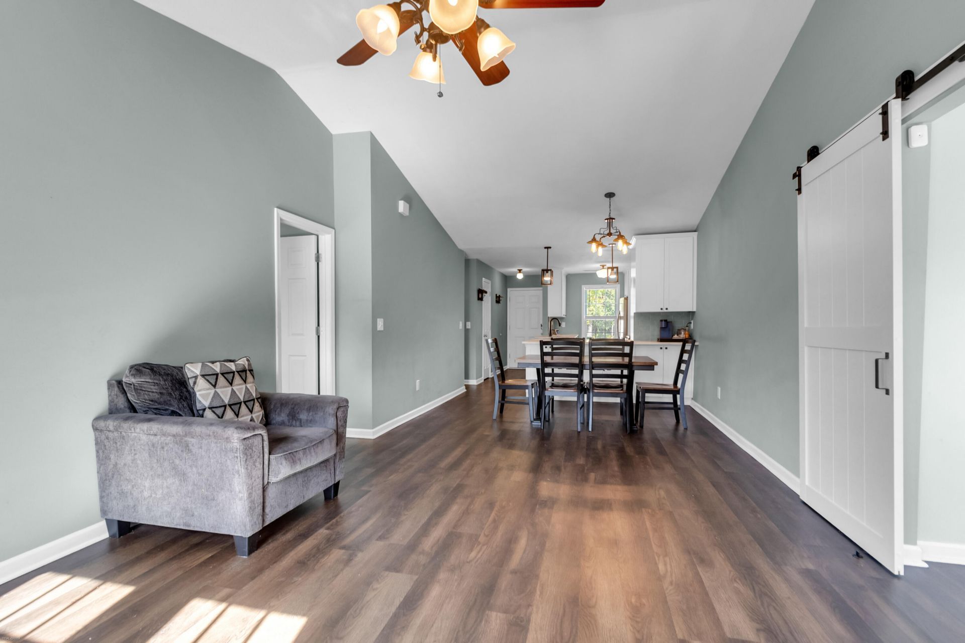 329 Reagan Drive Photo 15