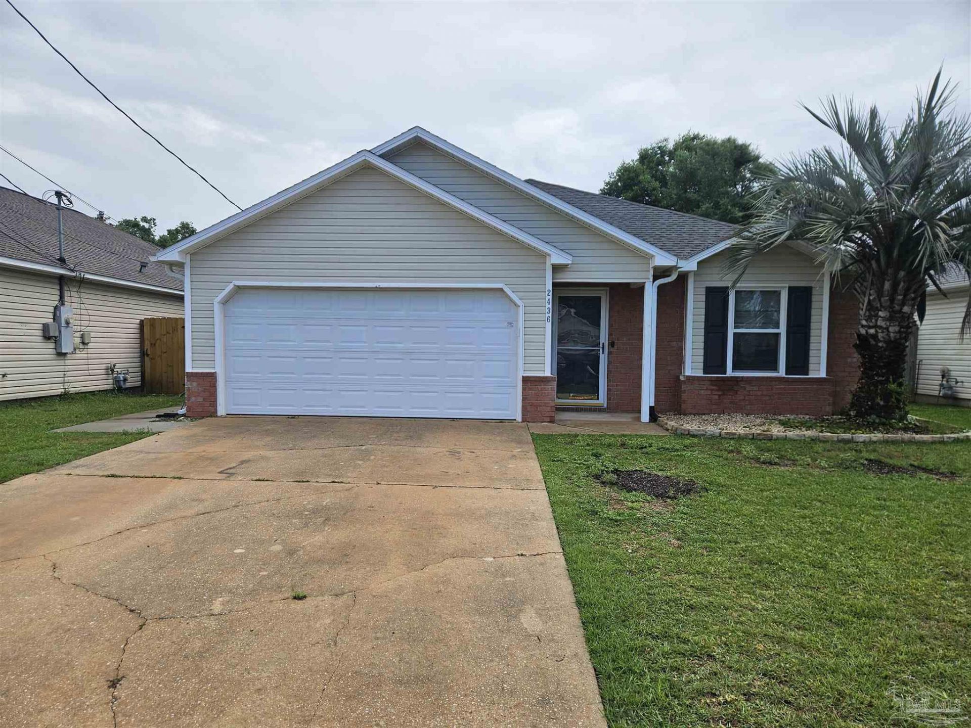 2436 Gulf Breeze Ave, Pensacola, FL 32507 Main Photo