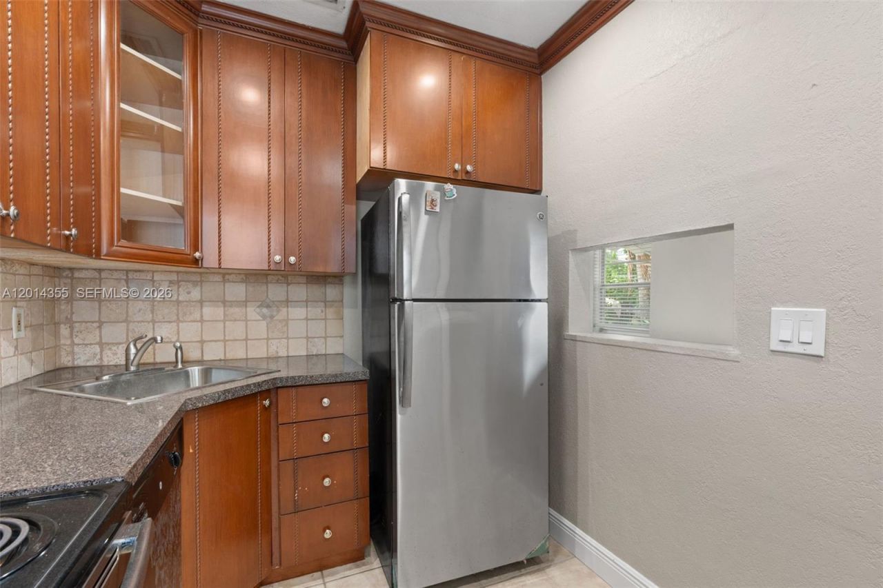 376 W 14th St , Riviera Beach, FL 33404 Photo