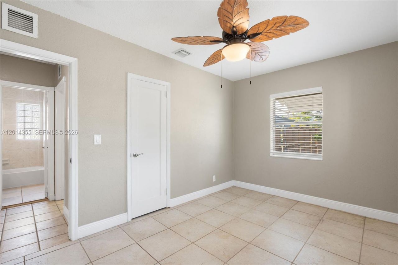 376 W 14th St , Riviera Beach, FL 33404 Photo