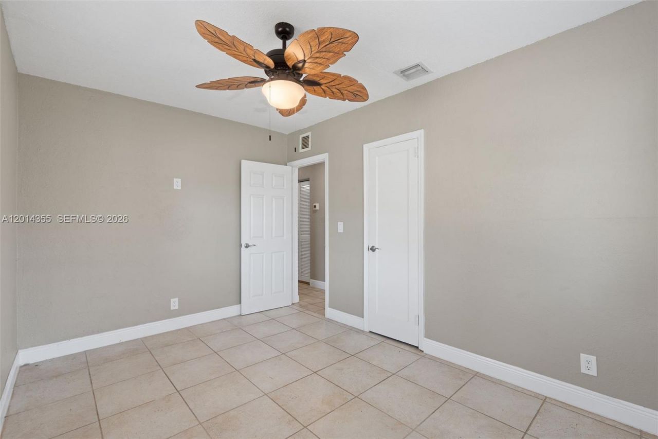 376 W 14th St , Riviera Beach, FL 33404 Photo