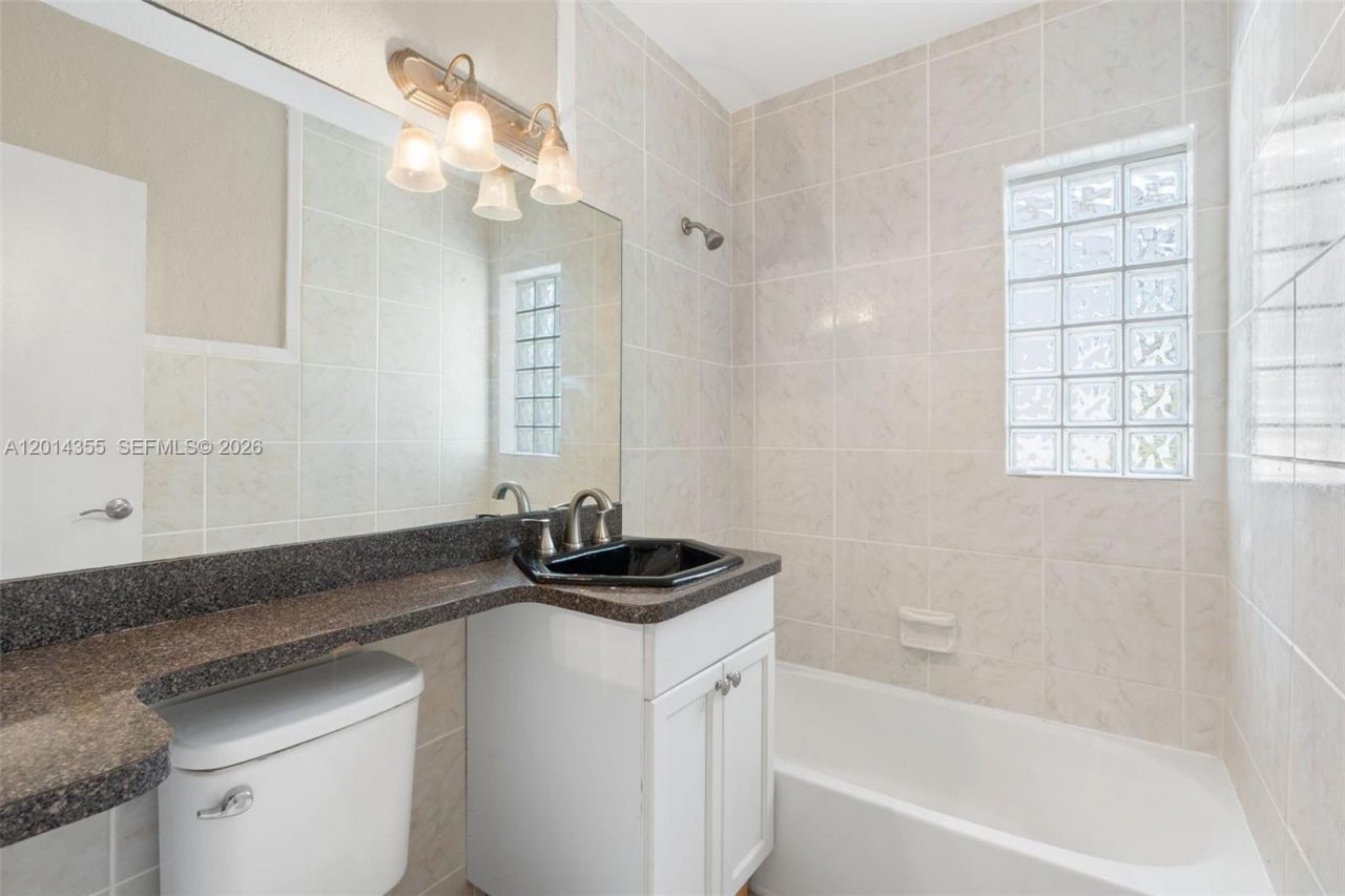 376 W 14th St , Riviera Beach, FL 33404 Photo