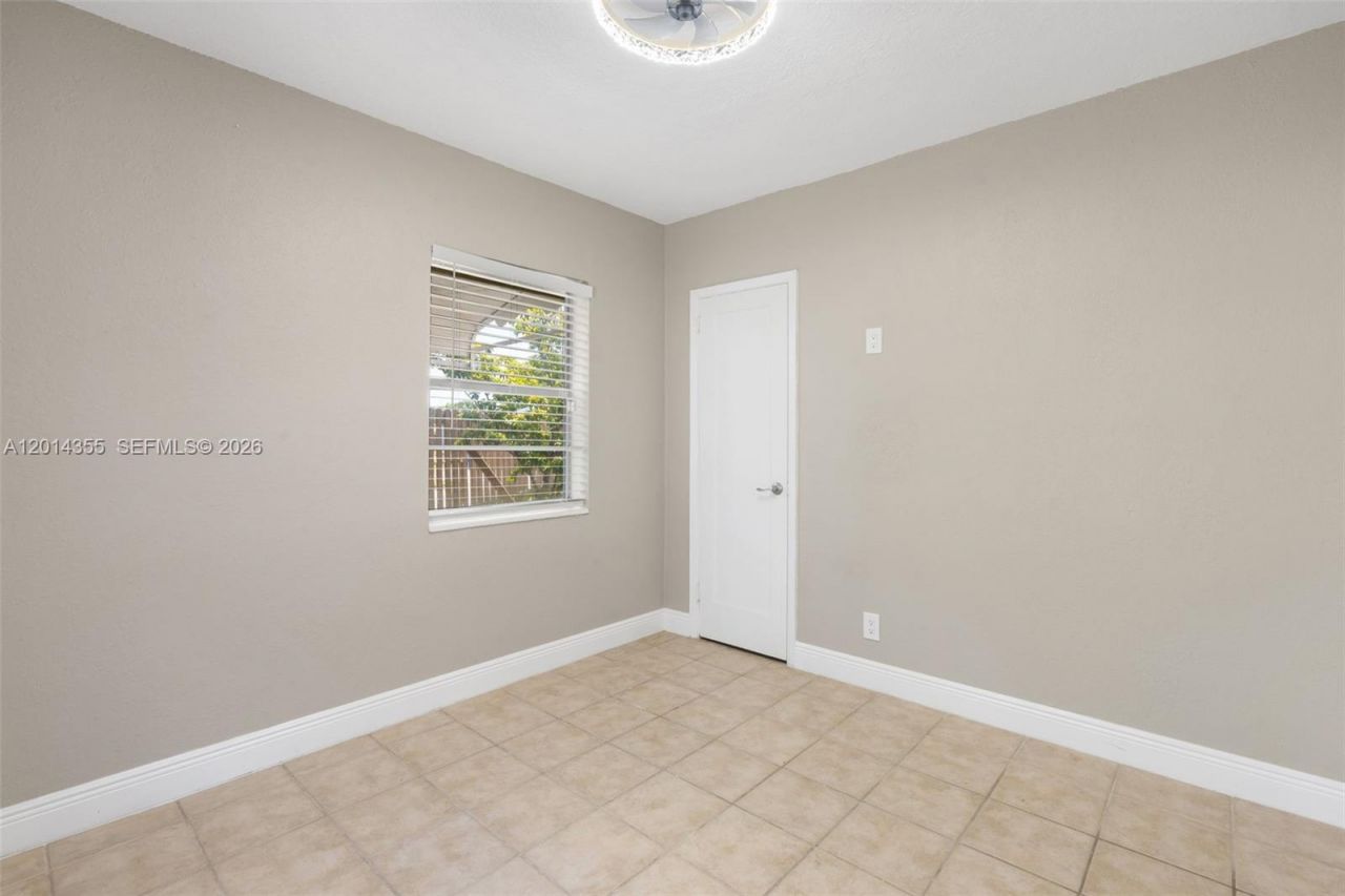 376 W 14th St , Riviera Beach, FL 33404 Photo