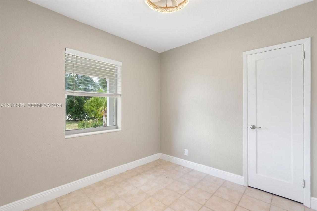 376 W 14th St , Riviera Beach, FL 33404 Photo