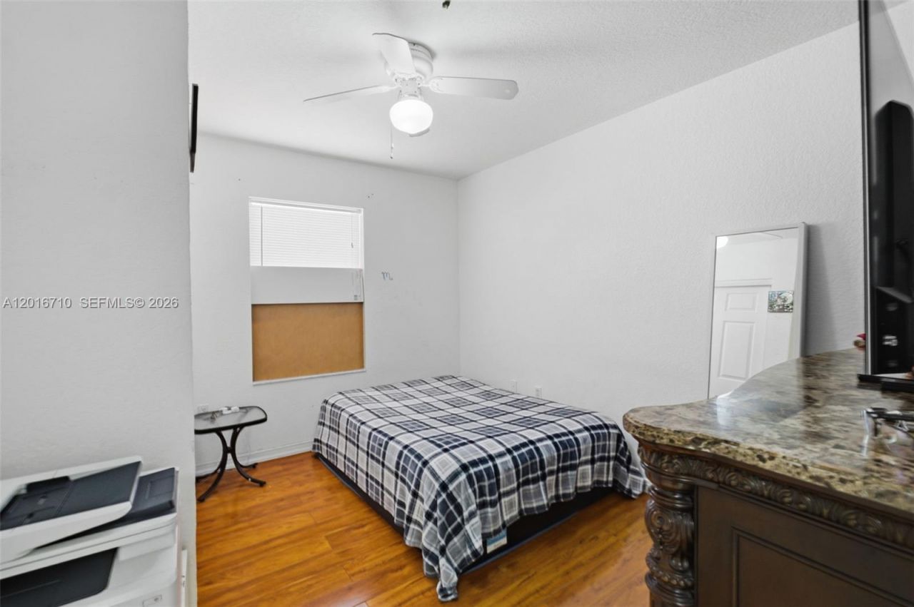 3177 NW 75th Way , Hollywood, FL 33024 Photo