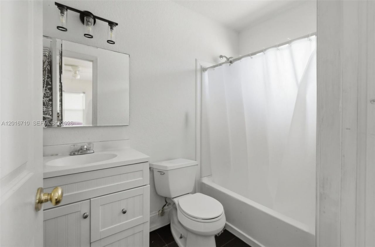 3177 NW 75th Way , Hollywood, FL 33024 Photo