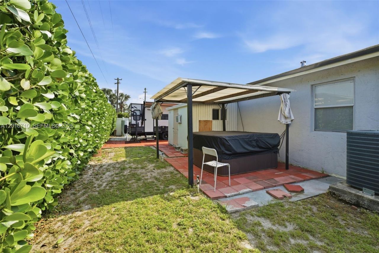 3177 NW 75th Way , Hollywood, FL 33024 Photo