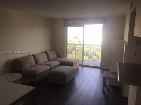 816 NW 11th St , Unit 1104, Miami, FL 33136