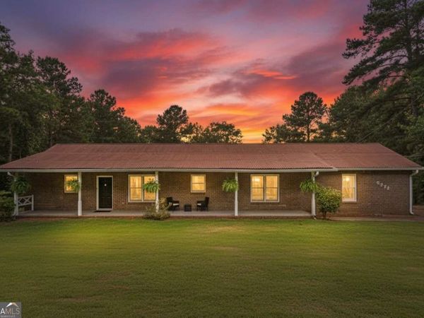 6372 Valley Dale Drive, Riverdale, GA 30274