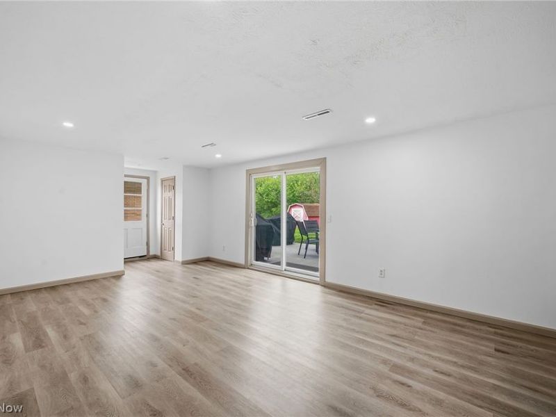 5609 Pinnacle Park Drive, Seven Hills, OH 44131 Photo 13