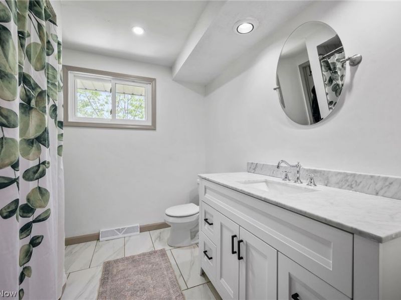 5609 Pinnacle Park Drive, Seven Hills, OH 44131 Photo 17