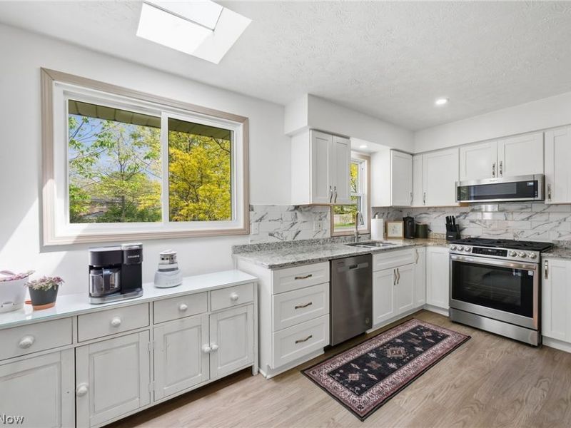 5609 Pinnacle Park Drive, Seven Hills, OH 44131 Photo 9
