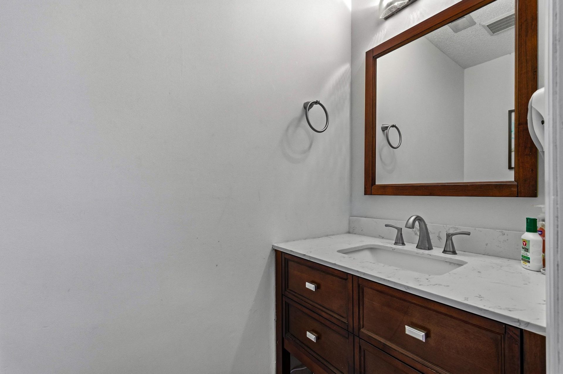 202 Double Eagle Dr.  Photo 14