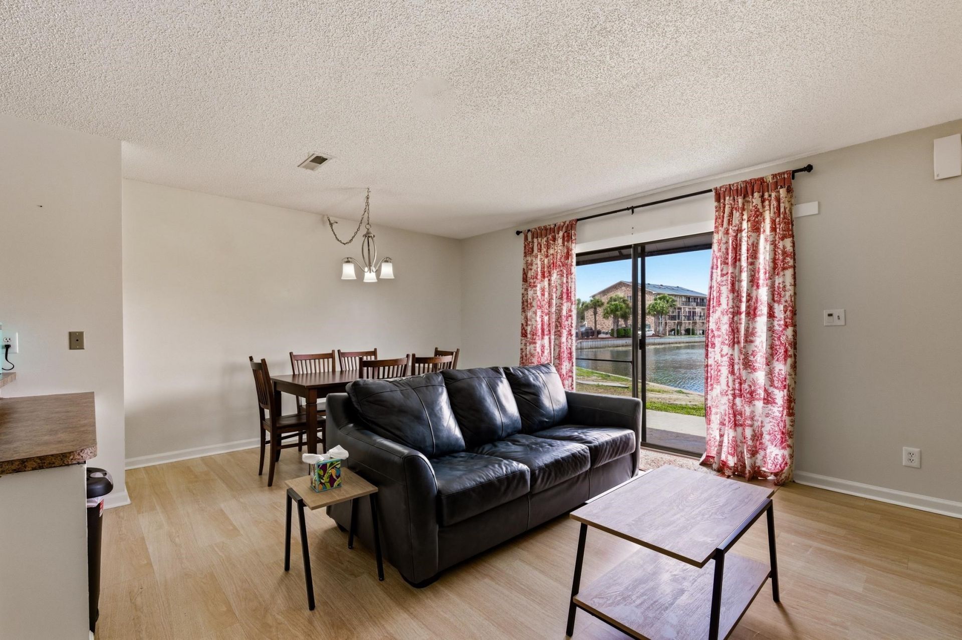 202 Double Eagle Dr.  Photo 8