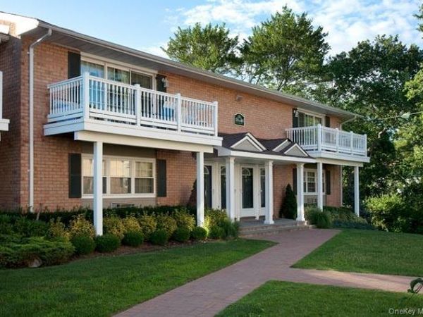 19 Claire Court , Unit 19, West Babylon, NY 11704