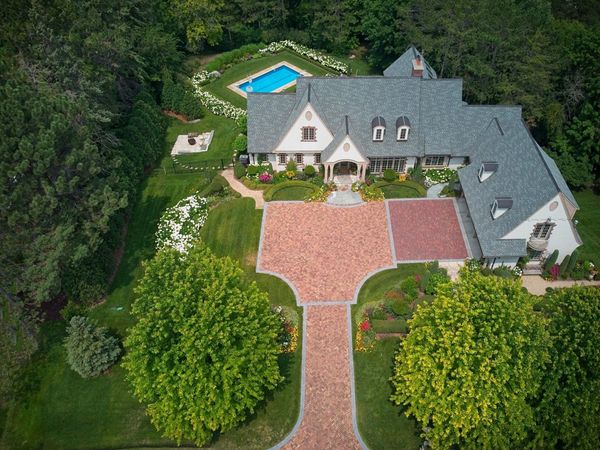 325 Highcroft Lane , Wayzata, MN 55391