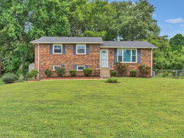 417 Harwell Dr , Hermitage, TN 37076