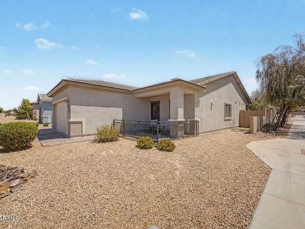 615 W HARWELL Road, Phoenix, AZ 85041