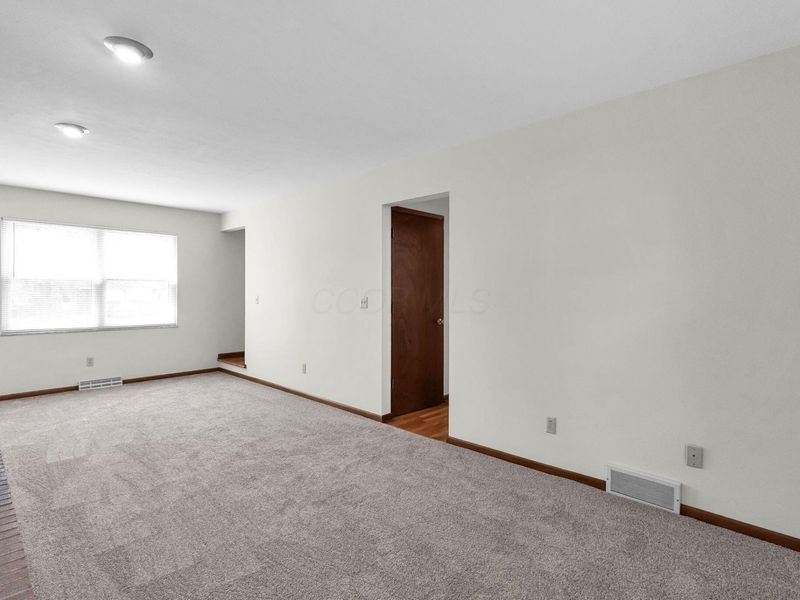 424 Lorraine Drive, Pickerington, OH 43147 Photo 5