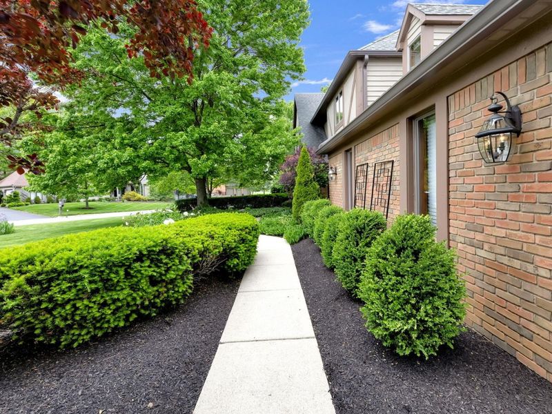 8650 Gavinton Court, Dublin, OH 43017 Photo 9