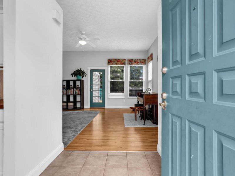 4747 Coachford Drive, Columbus, OH 43231 Photo 4