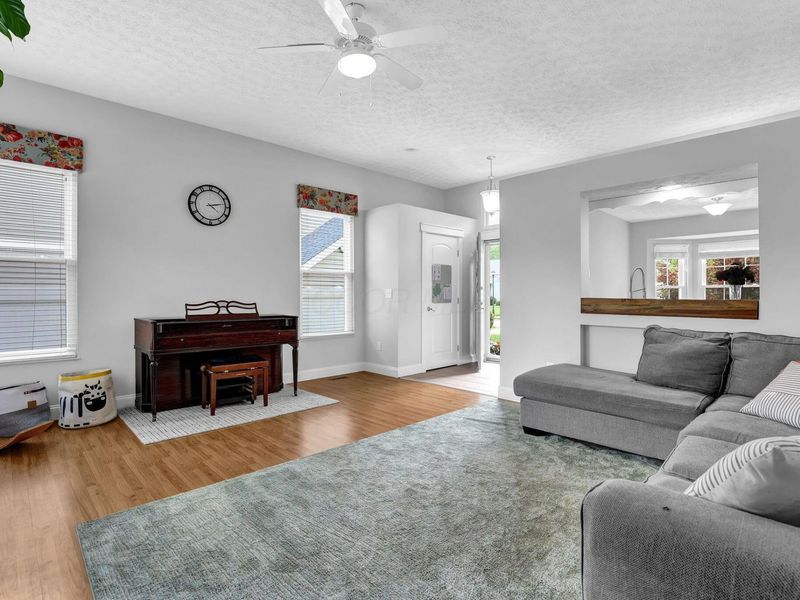 4747 Coachford Drive, Columbus, OH 43231 Photo 6