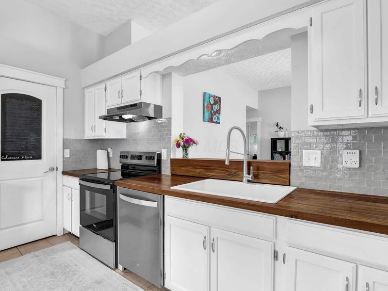 4747 Coachford Drive, Columbus, OH 43231 Photo 8