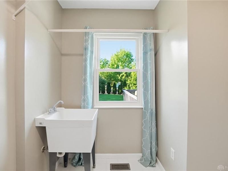 2266 Charleston Way, Beavercreek, OH 45431 Photo 20