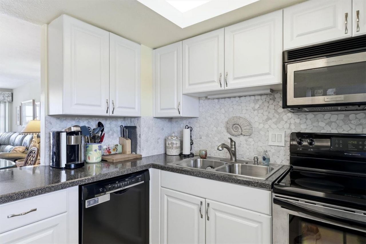 1215 S Portofino Drive, Unit 406, Sarasota, FL 34242 Photo