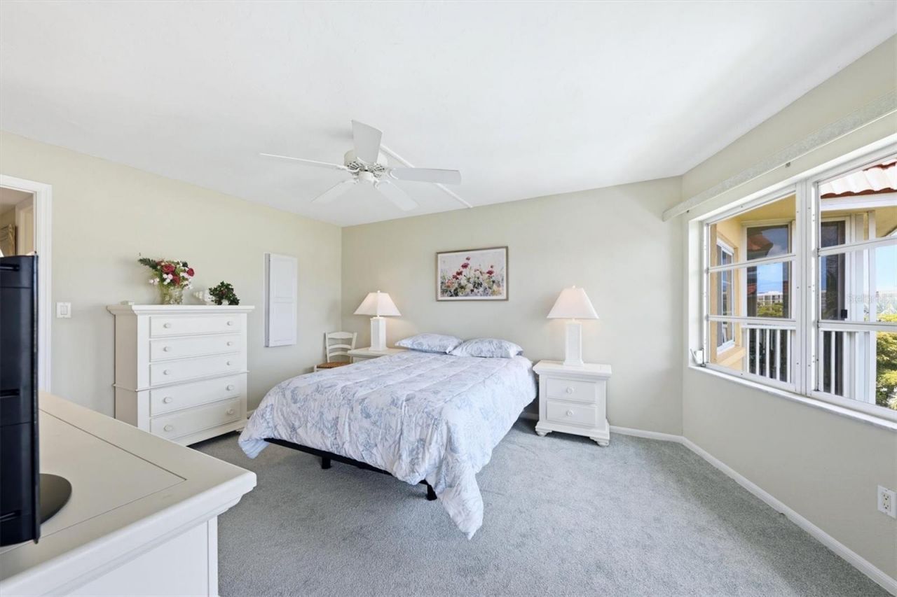 1215 S Portofino Drive, Unit 406, Sarasota, FL 34242 Photo