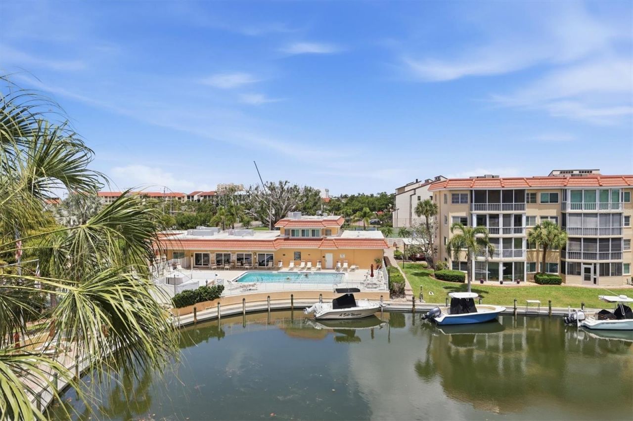 1215 S Portofino Drive, Unit 406, Sarasota, FL 34242 Photo